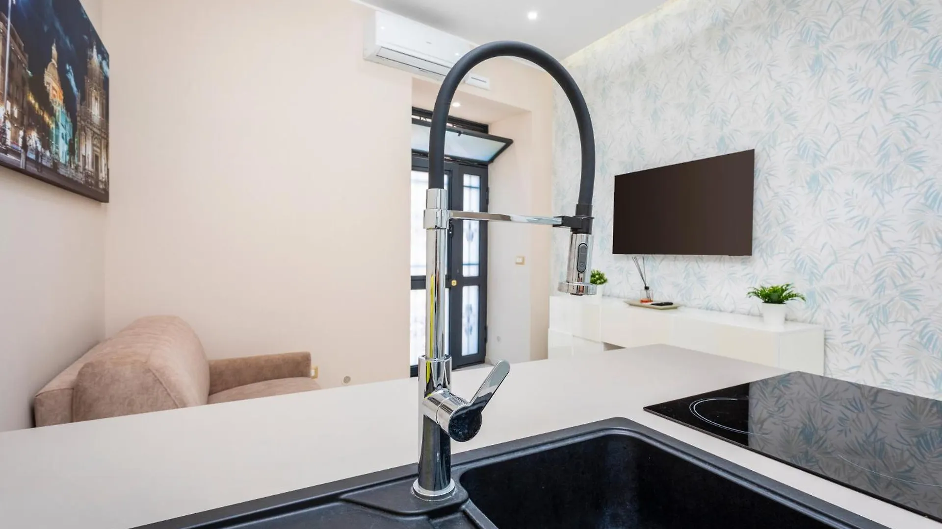 Apartament La Maison Chic 1 - Katania